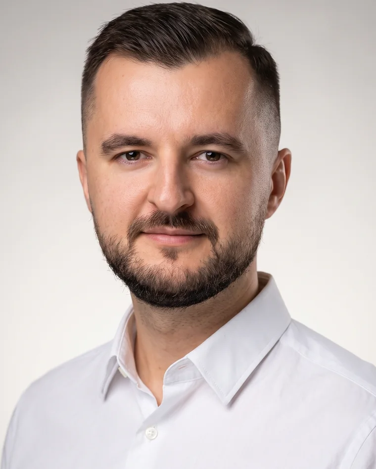 Krzysztof Mazur, założyciel 4walls.studio